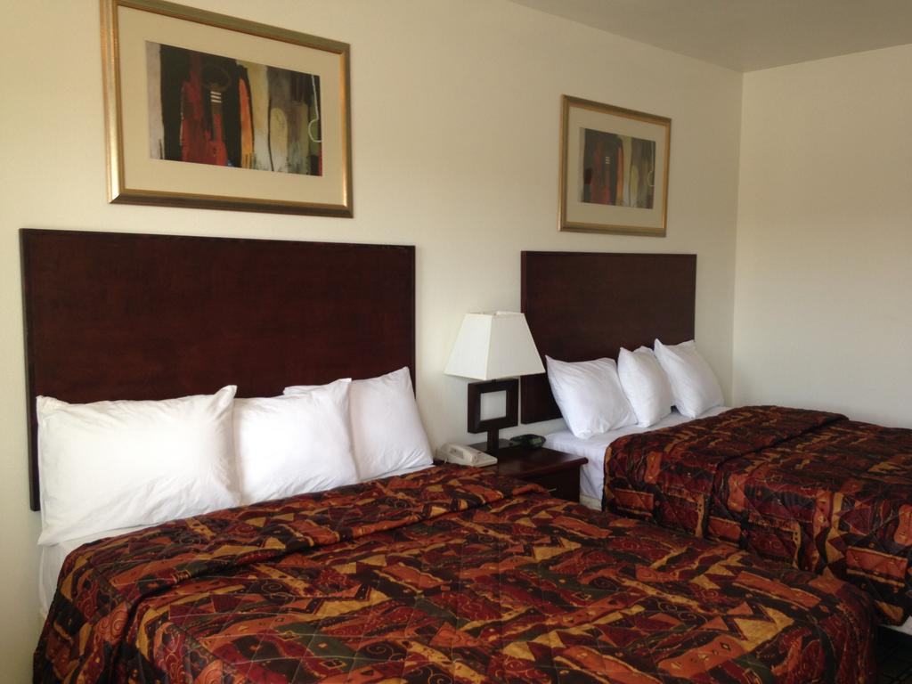 America & Motel Ridgecrest