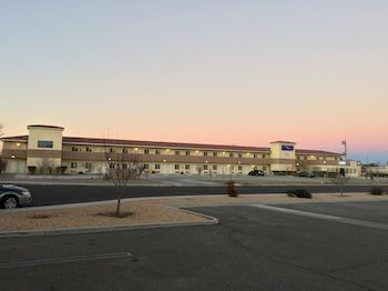 America & Motel Ridgecrest